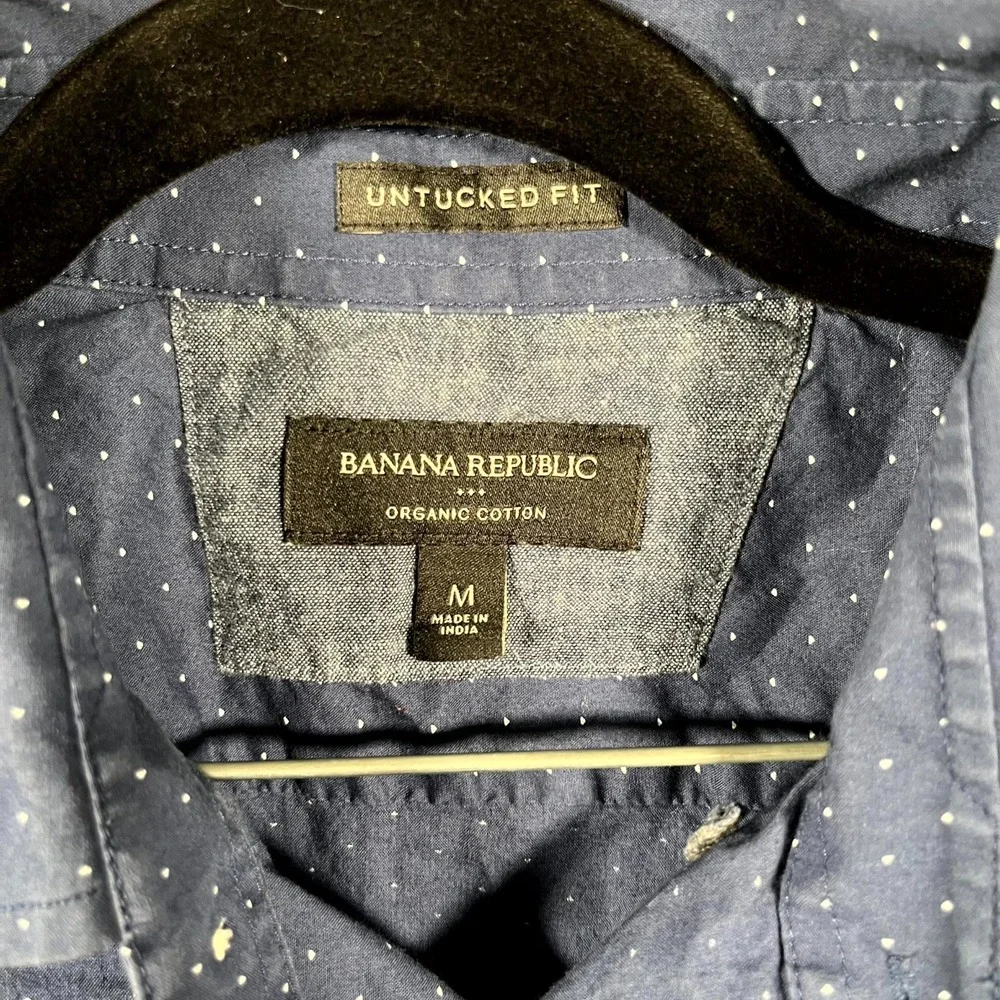 Banana Republic Untucked Fit Shirt Mens Medium Navy Blue Dotted‎ Organic Cotton